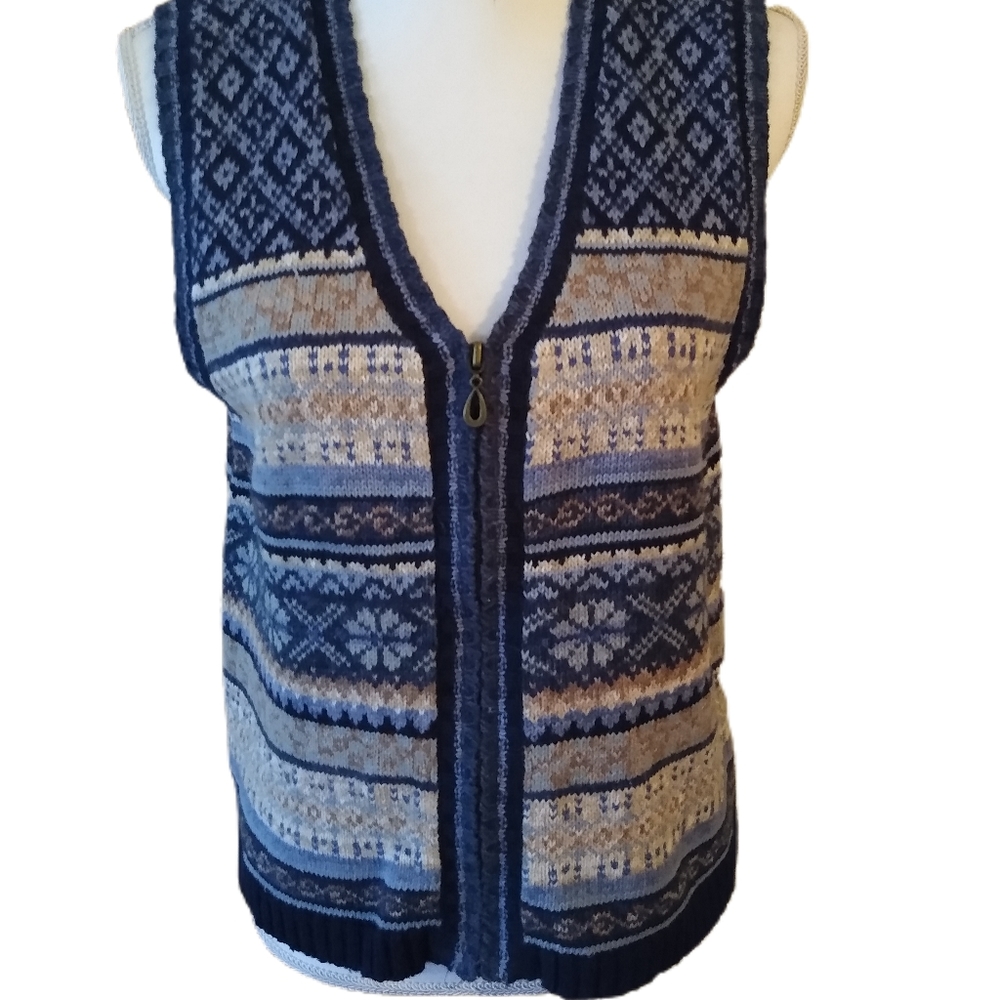Erika & Co. Fair Isle Nordic Sweater Vest  Blue Tan Size LP EUC